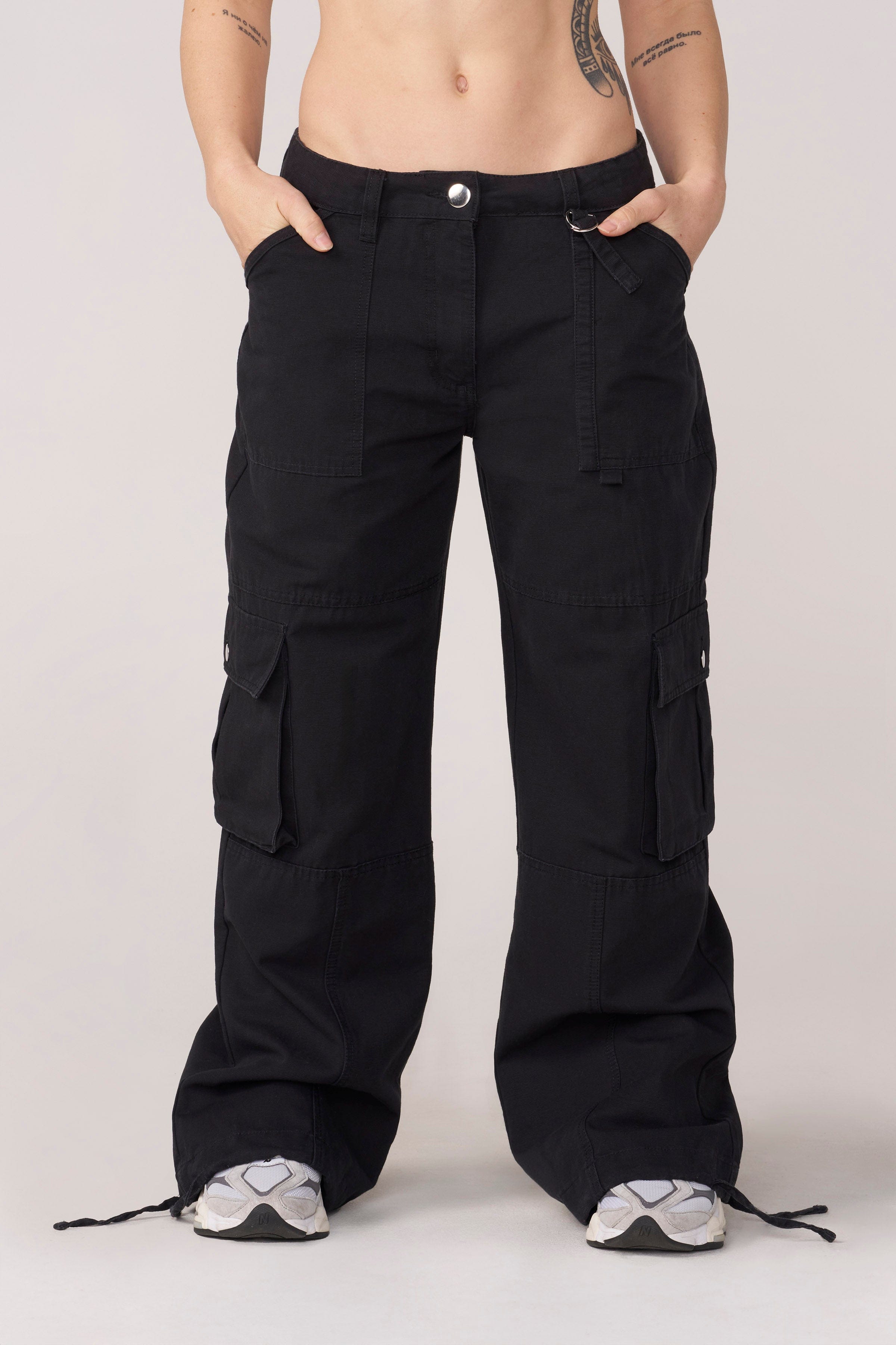 Front view of W259 LB Cargos showing deep pockets and oversized fit in streetwear style