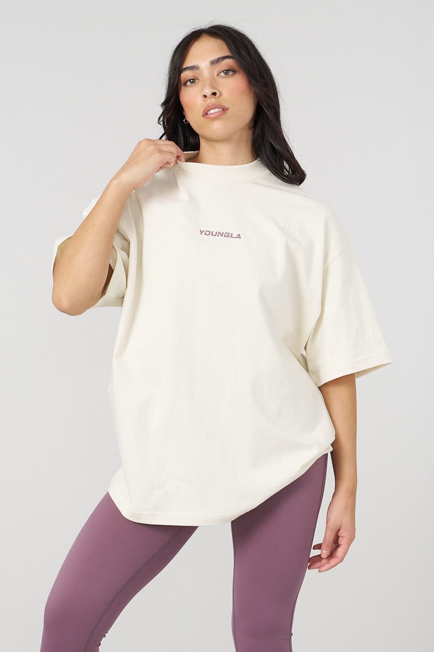 Close-up of the higher ribbed neckline on oversized tees