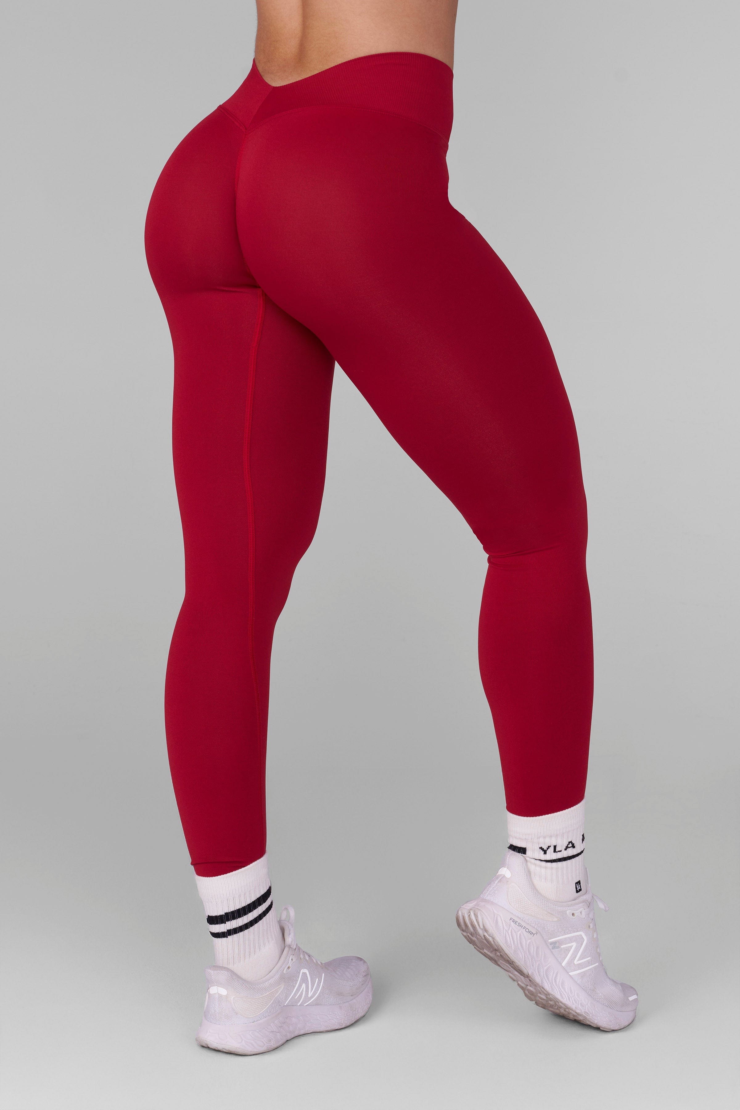 Lift Seamless Leggings front view on a woman, highlighting the sculpting fit