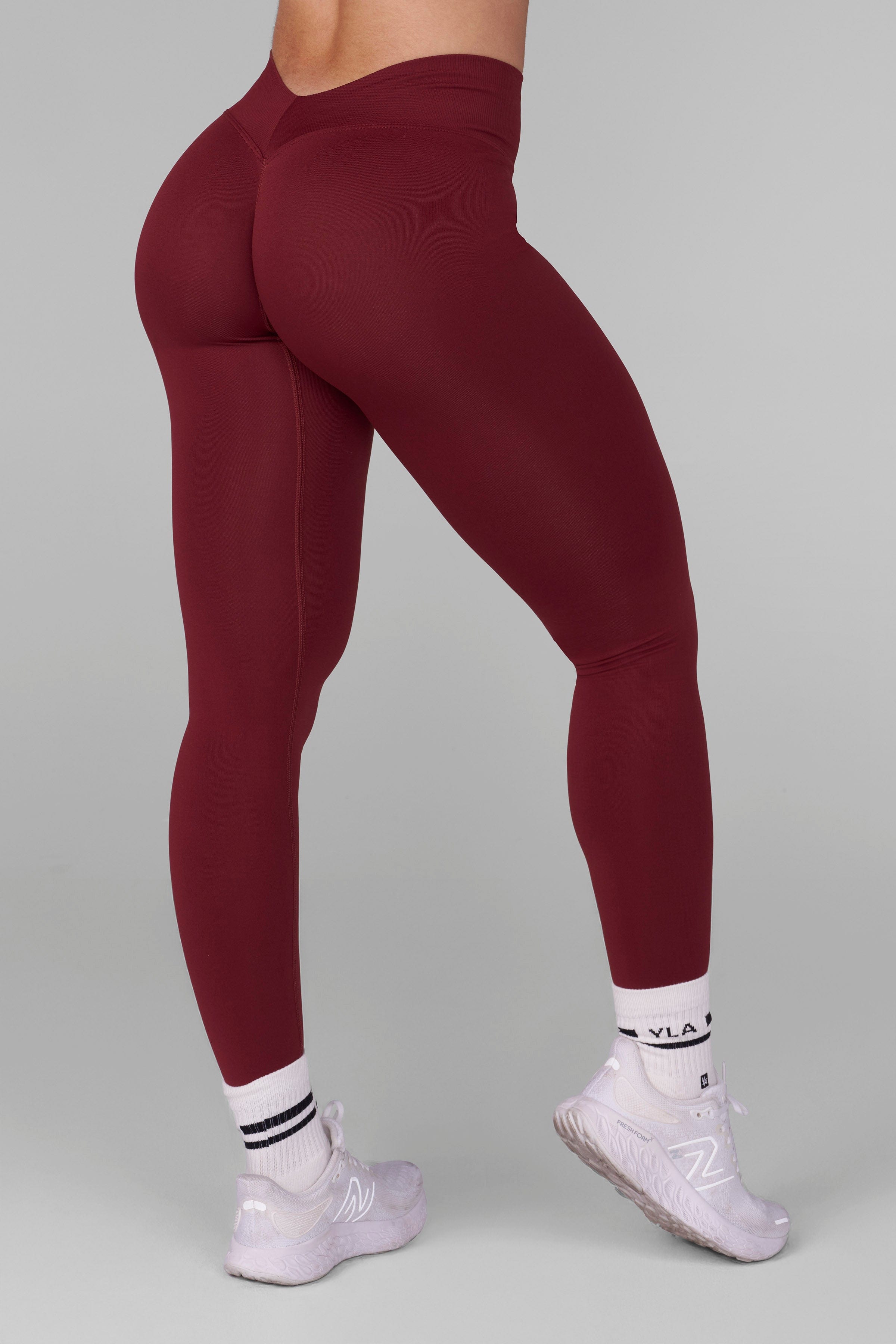 Lift Seamless Leggings front view on a woman, highlighting the sculpting fit