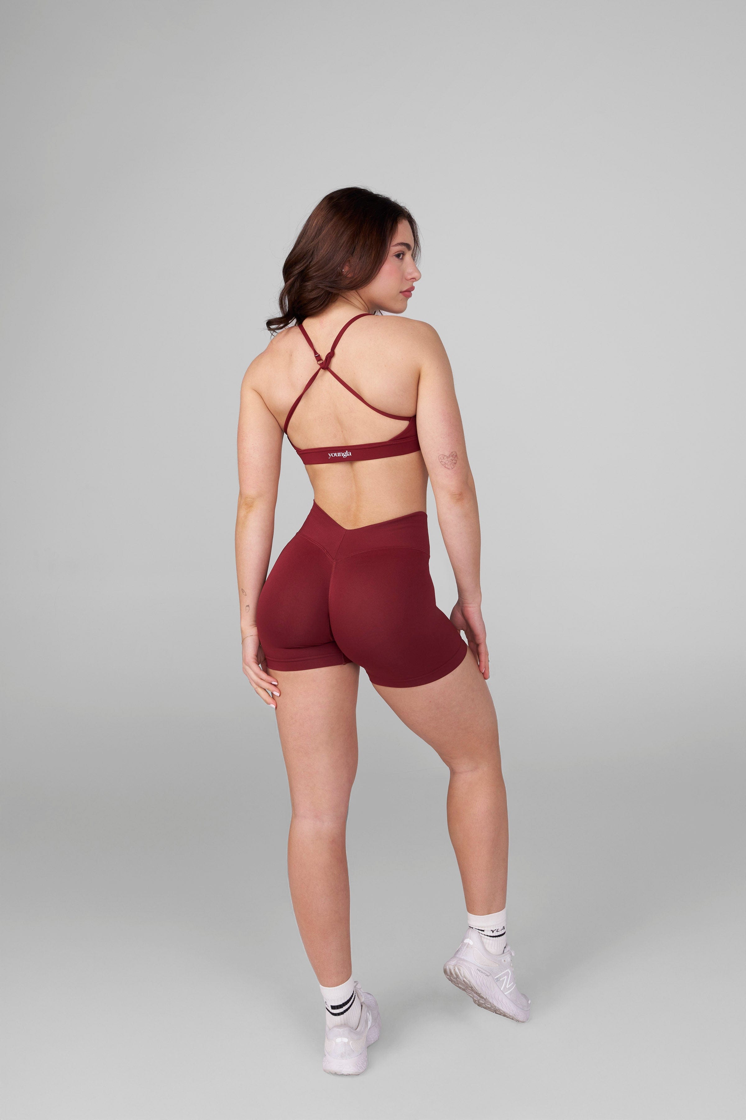Chic cross-back design of the high support sports bra.