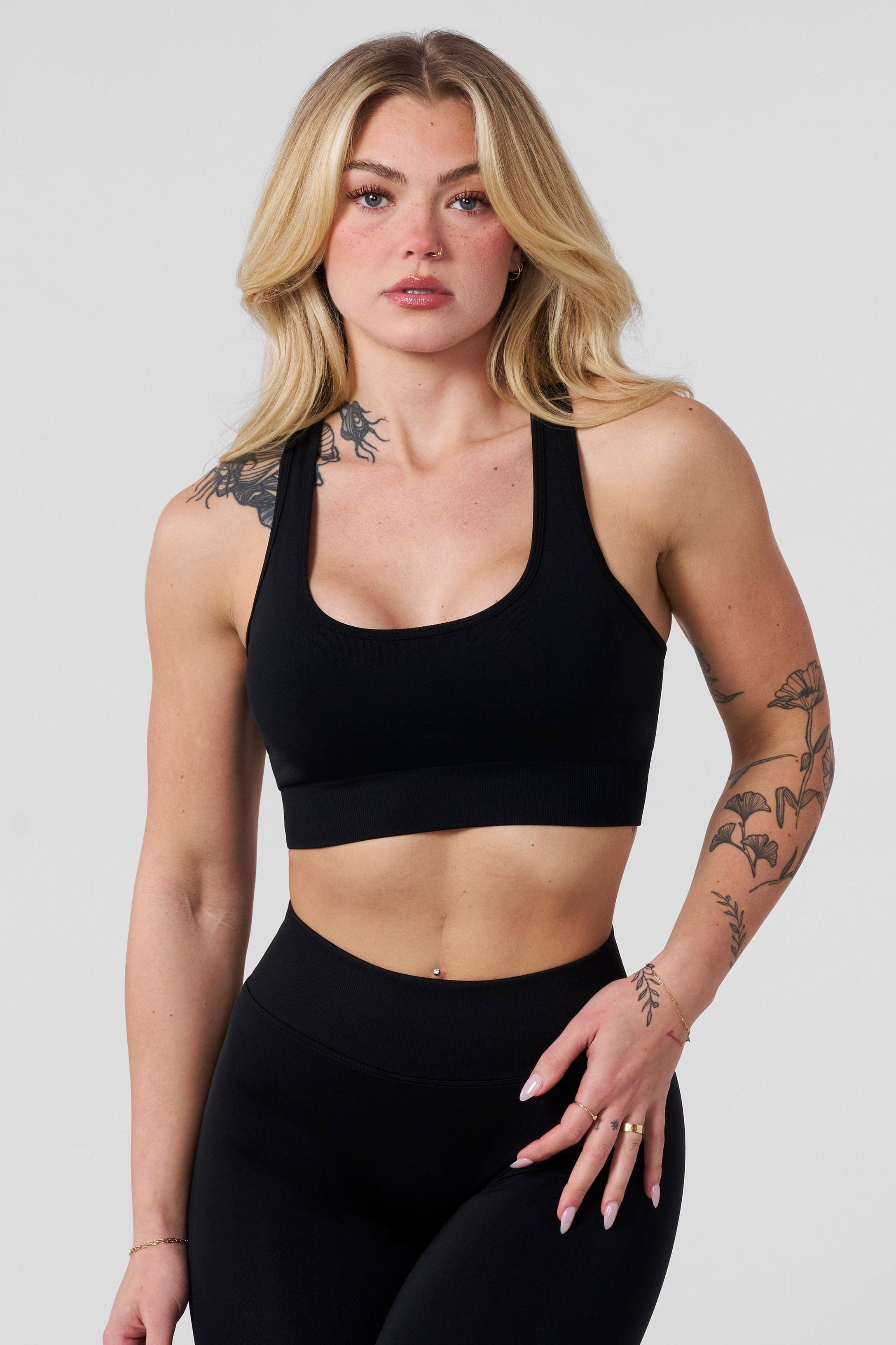 Front view of the W357 Legacy Seamless Bra highlighting full coverage and vibrant color