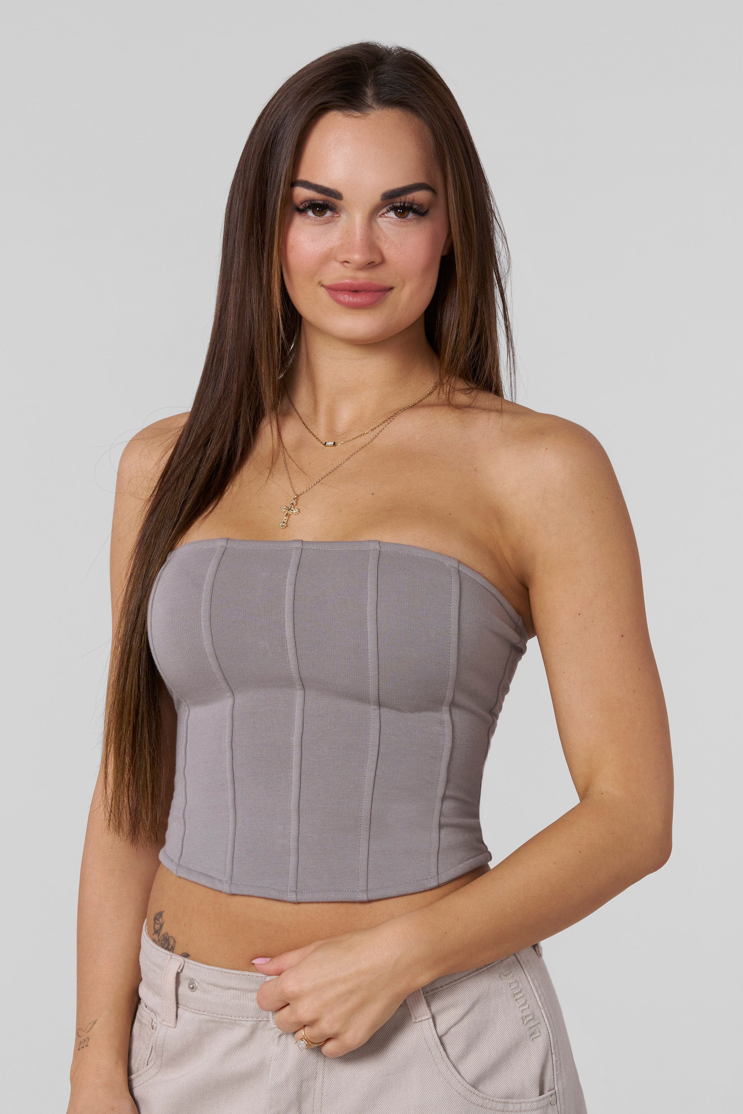 Layered corset outfit for upscale Chicago evening events.
