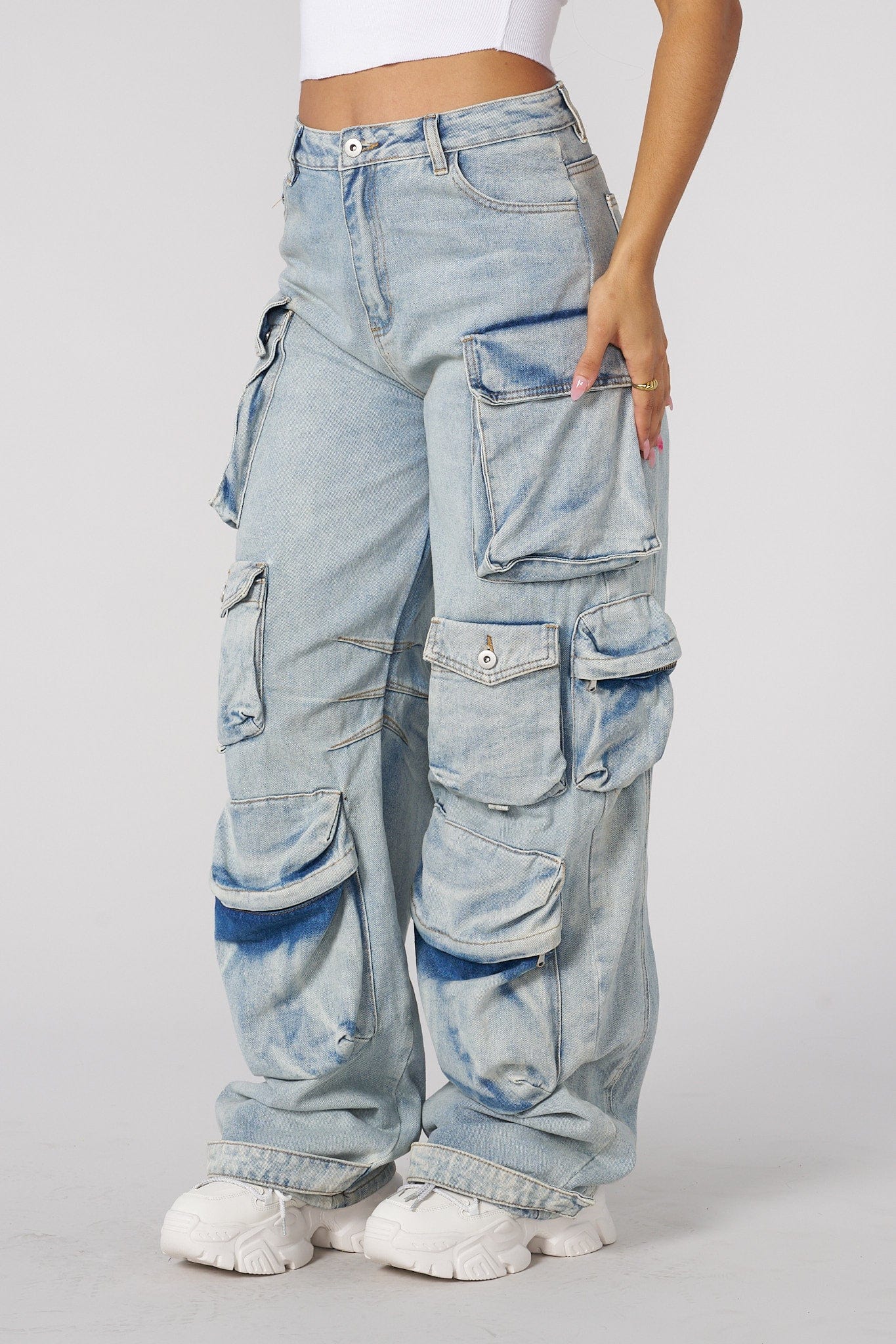 Front view of baggy cargo jeans for men, ideal for everyday wear.