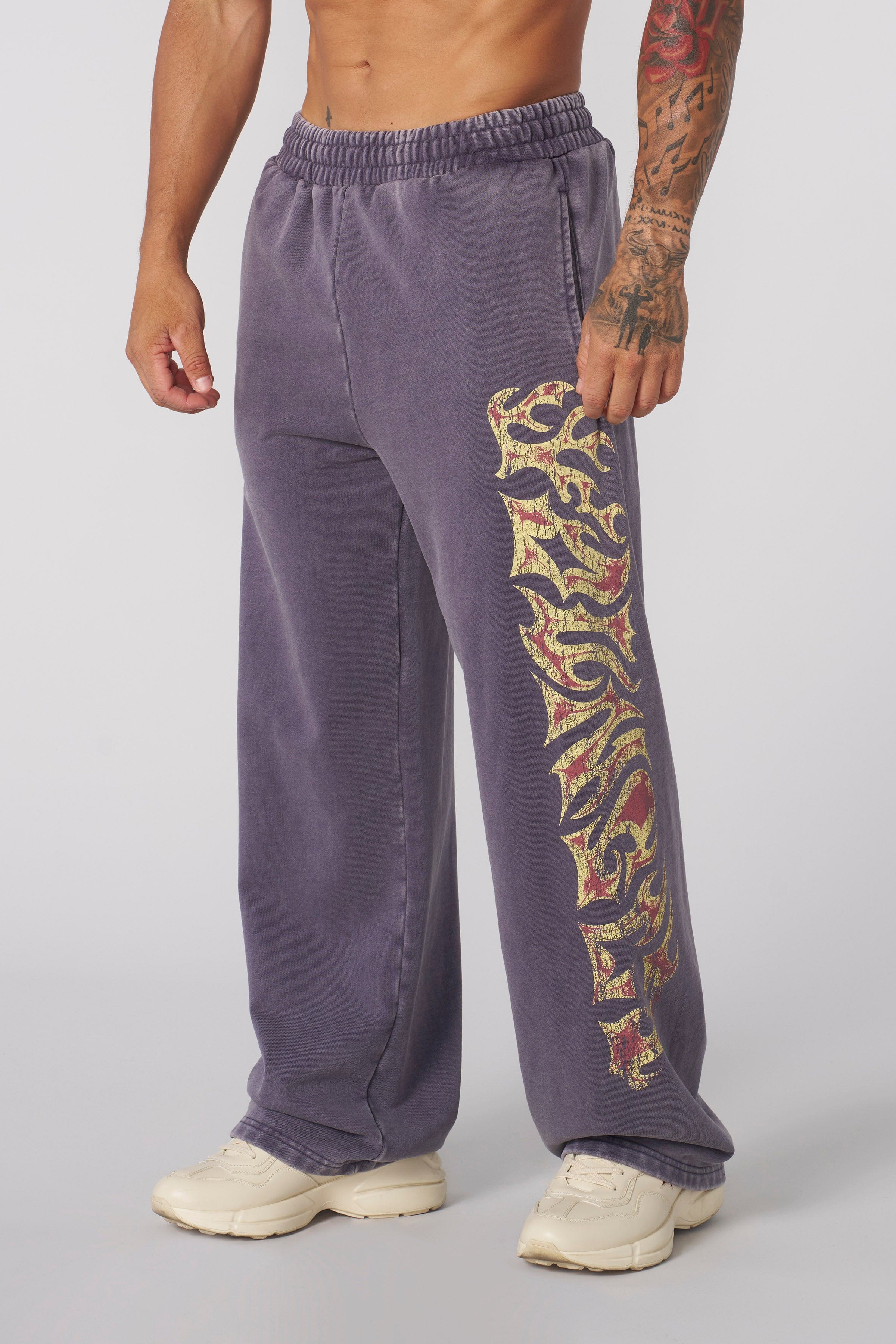 Close-up of 100% cotton fabric of Inferno baggy sweats.