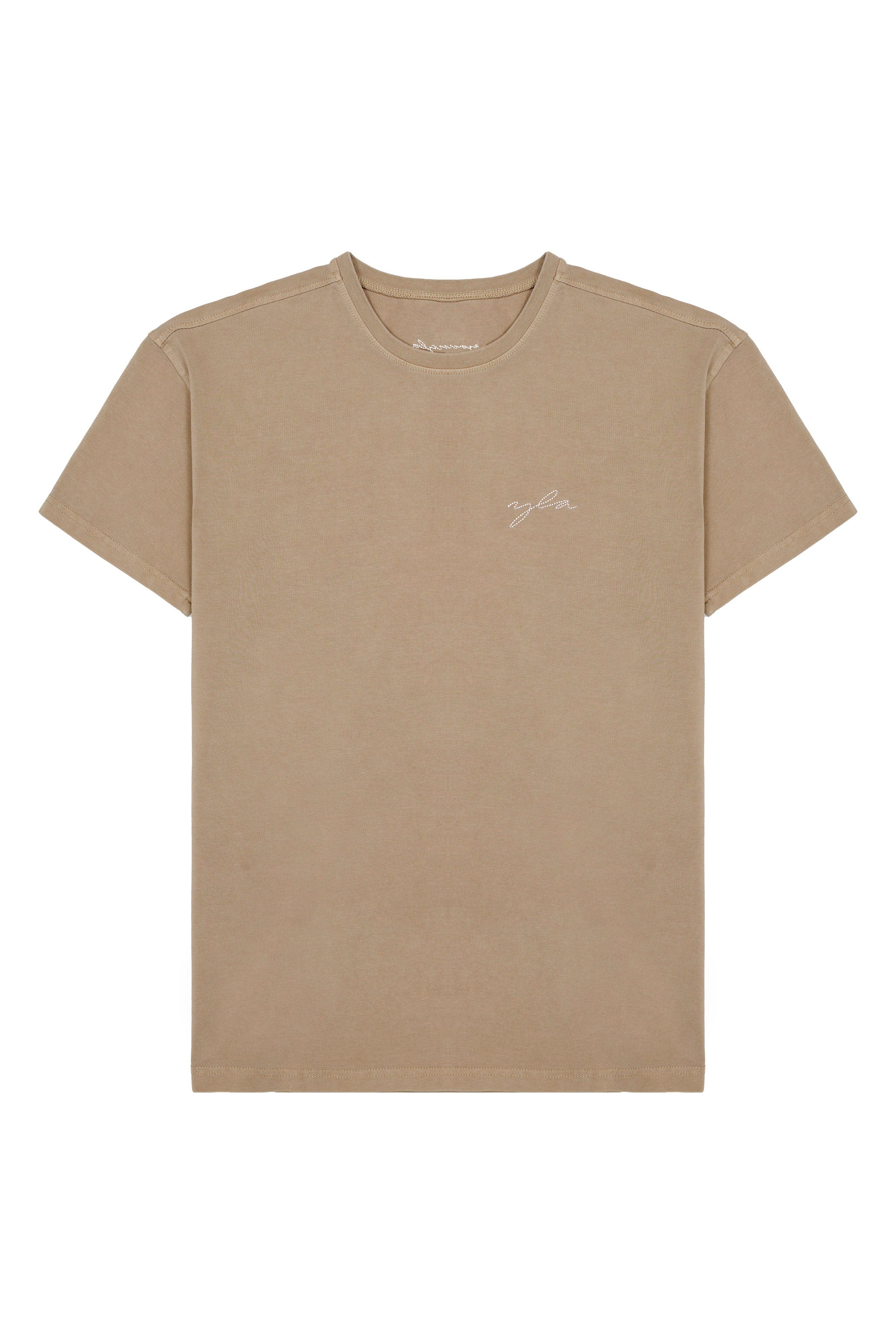 Close-up of tailored tee sleeve fit highlighting biceps contour