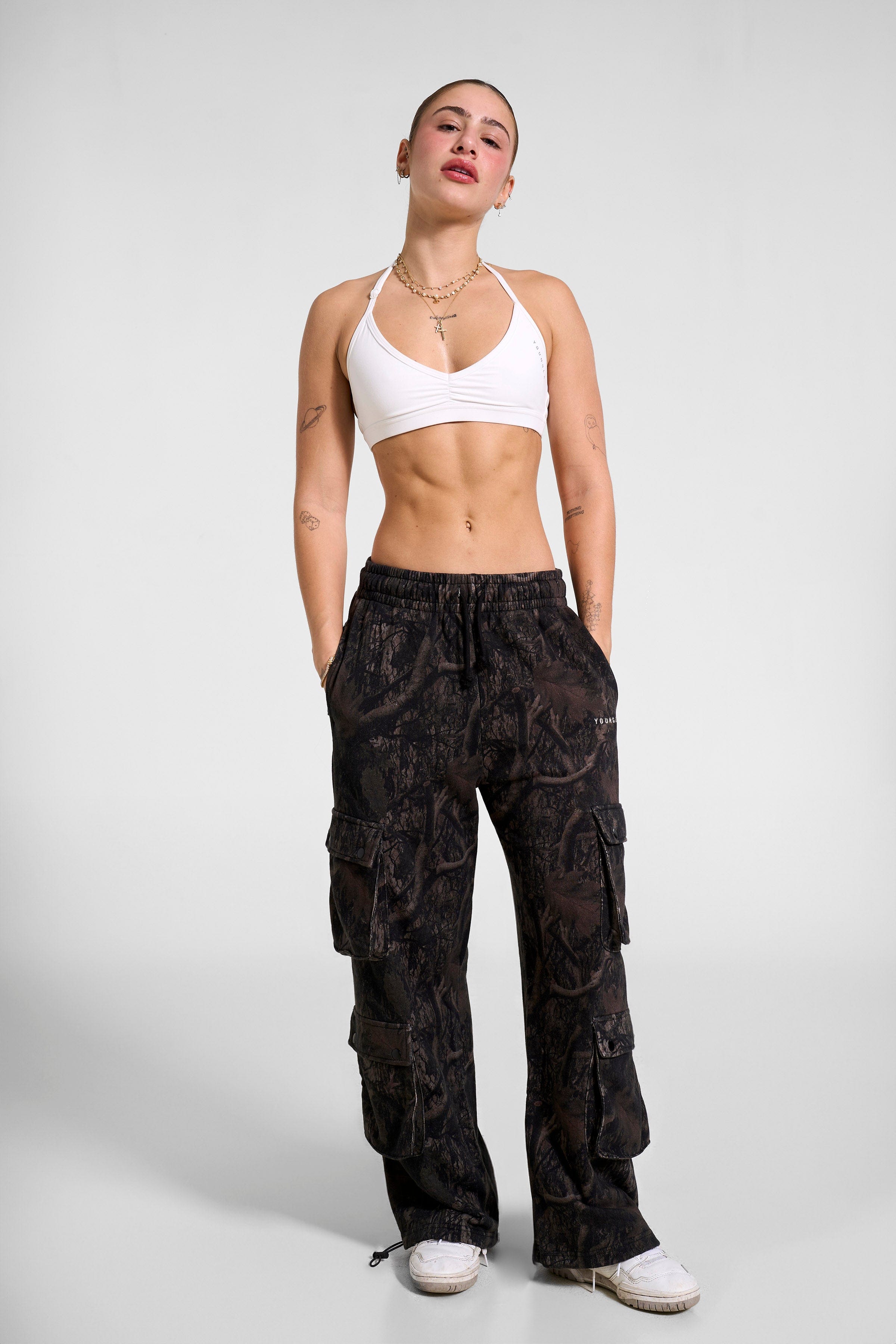 Backless design of the lightweight workout bra