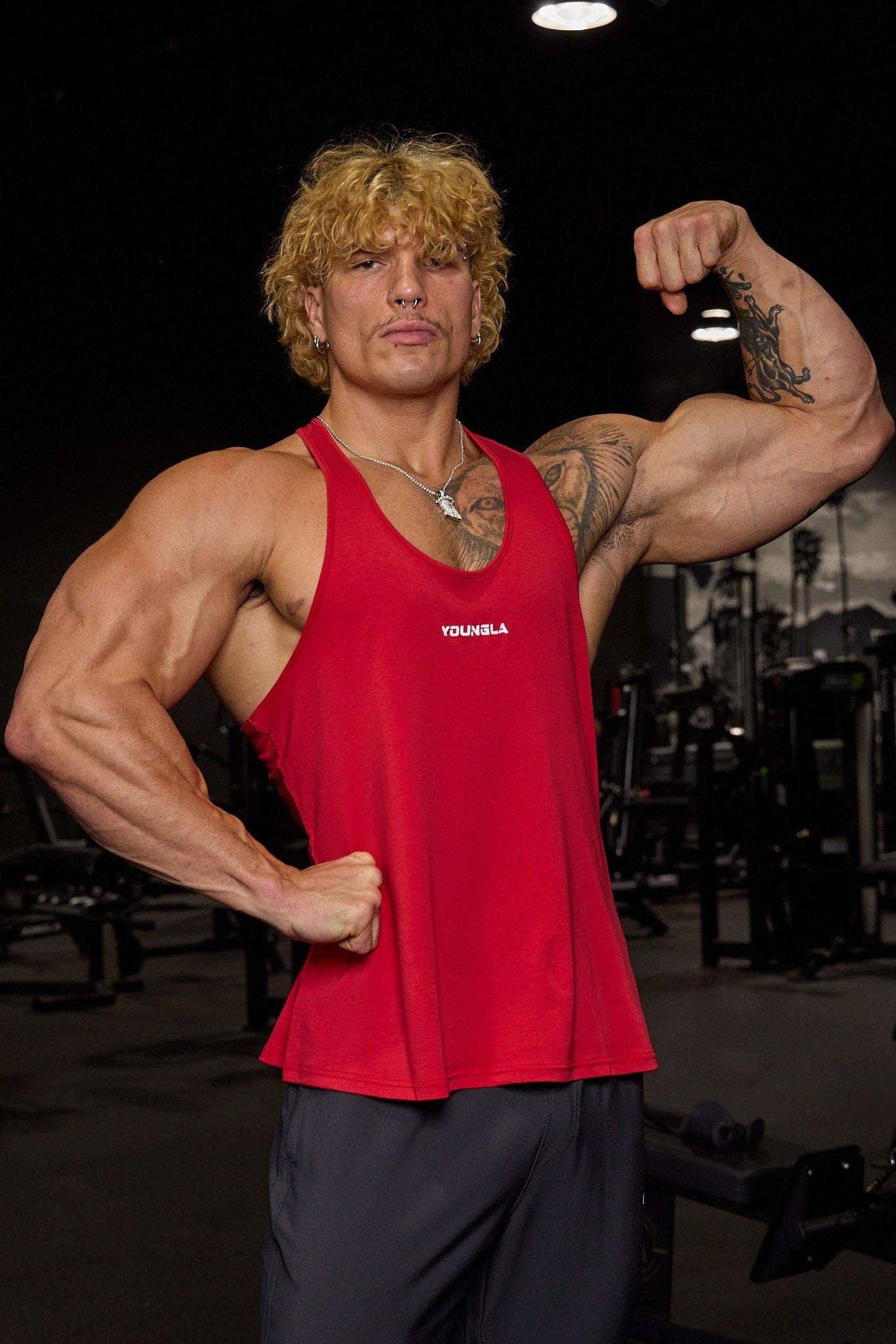 Close-up of the fabric texture of the gym sleeveless shirt.
