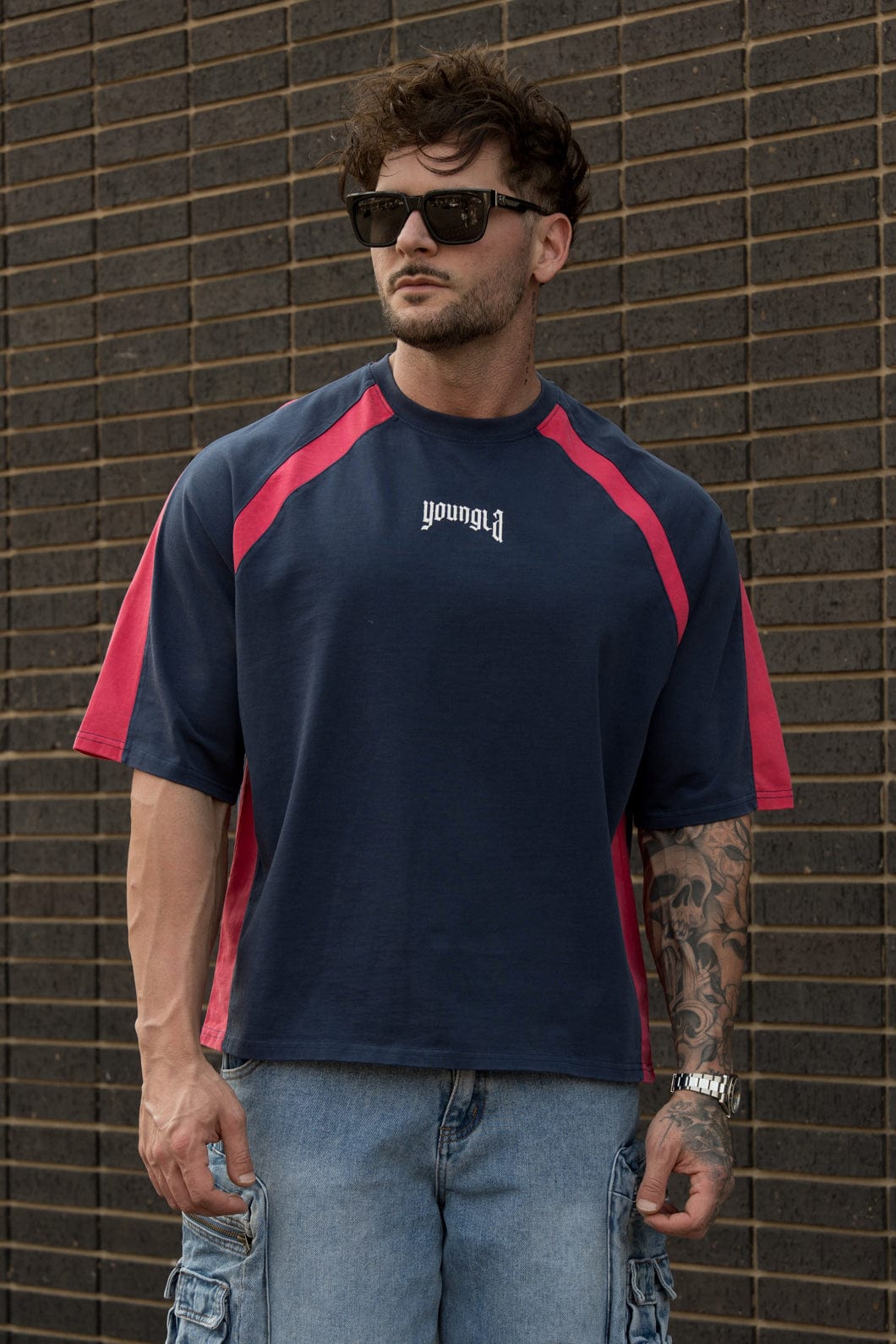 Casual styling of the oversized tee with jeans.