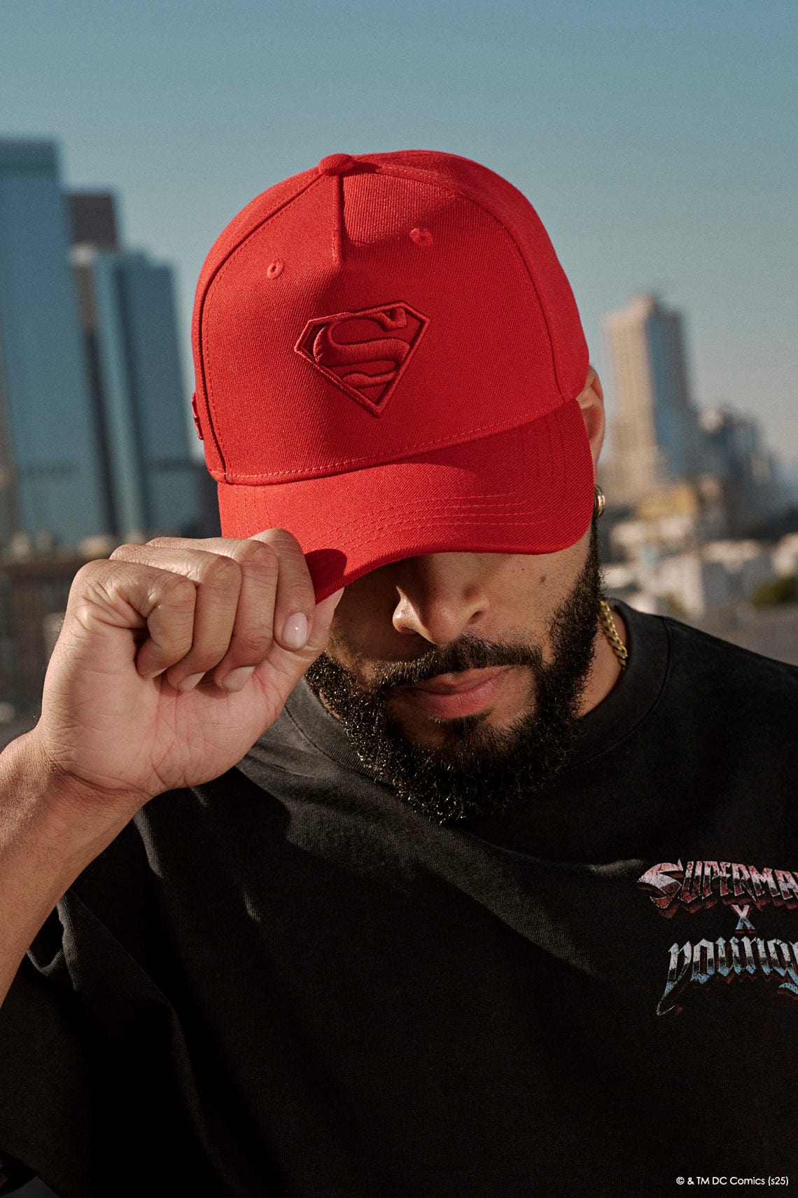Front view of the Superman Shield snapback hat showing tonal logo embroidery.