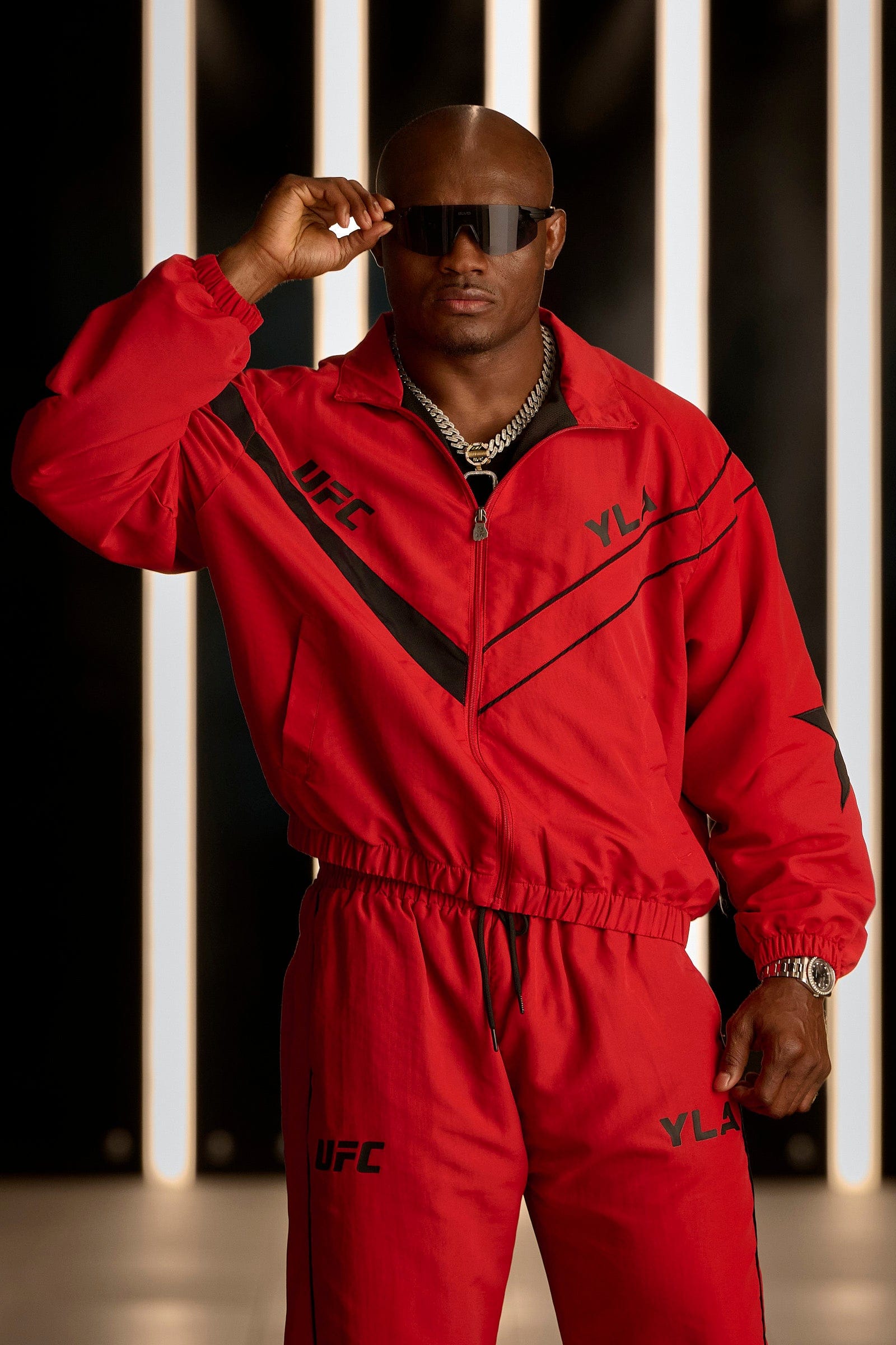 Front view of the UFC™ vintage tracksuit jacket for men, showcasing its sleek design.