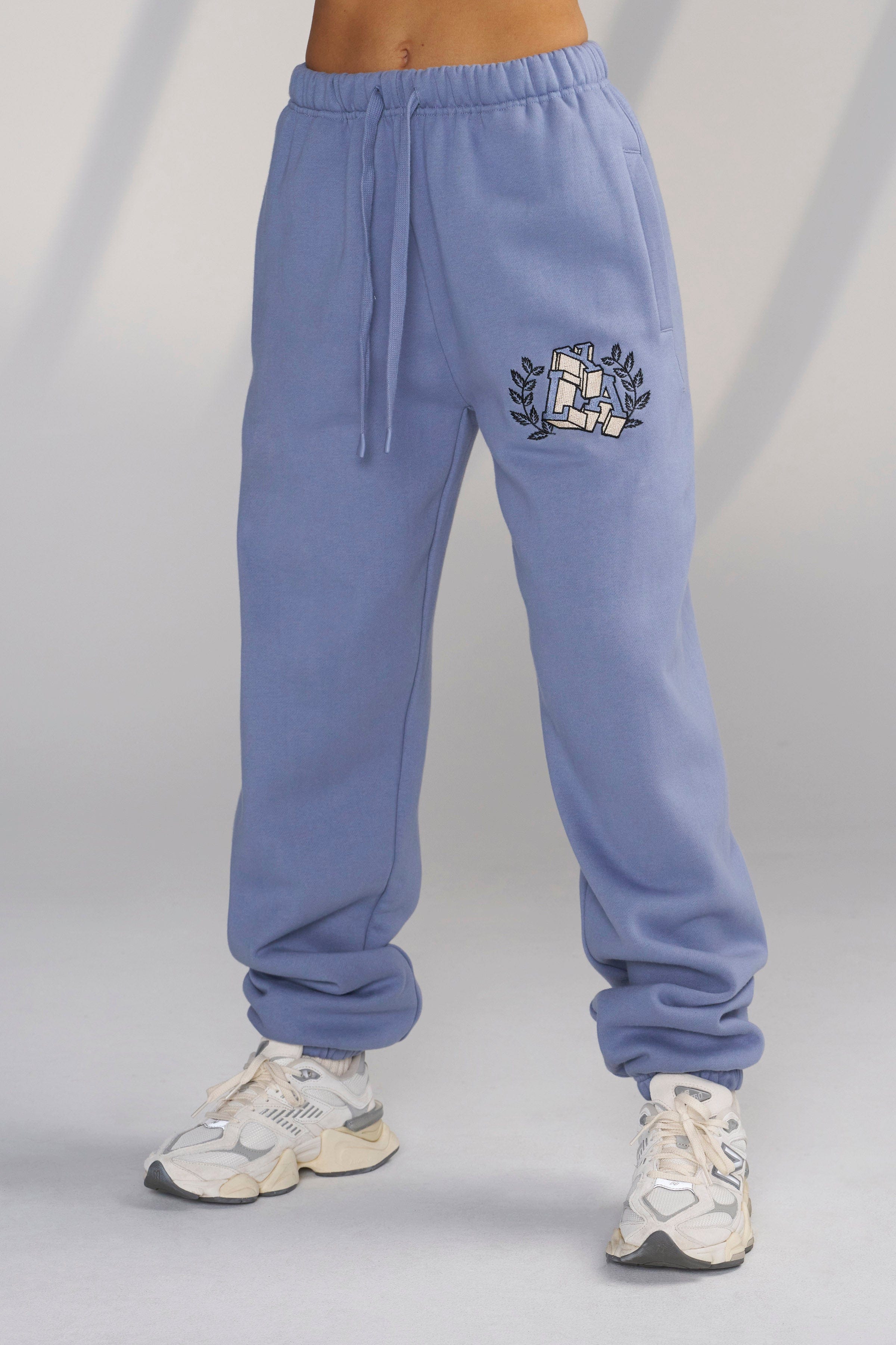 Close-up of Teddy joggers fabric showing soft fleece texture, ideal for casual wear